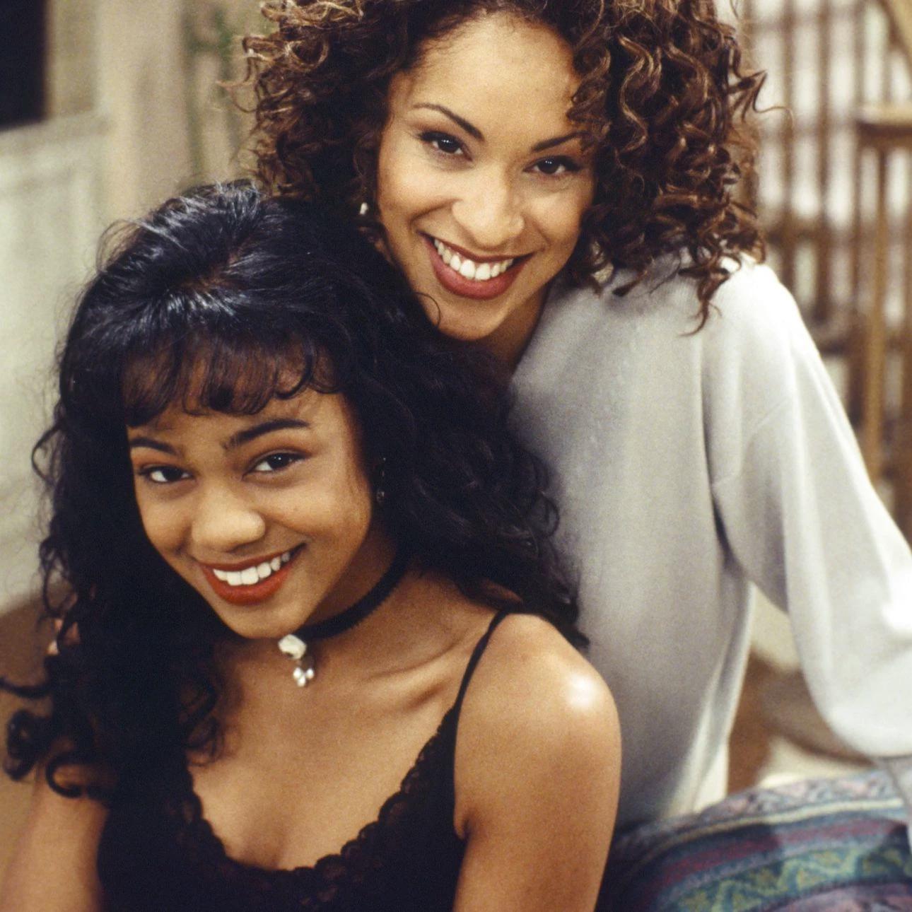 Hilary and ashley banks  thumbnail