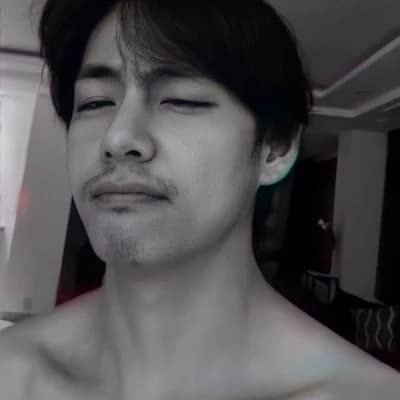 Kim Taehyung thumbnail