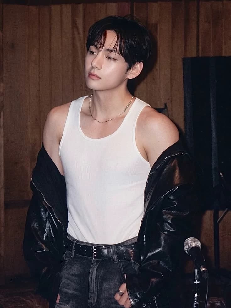 Kim Taehyung  thumbnail