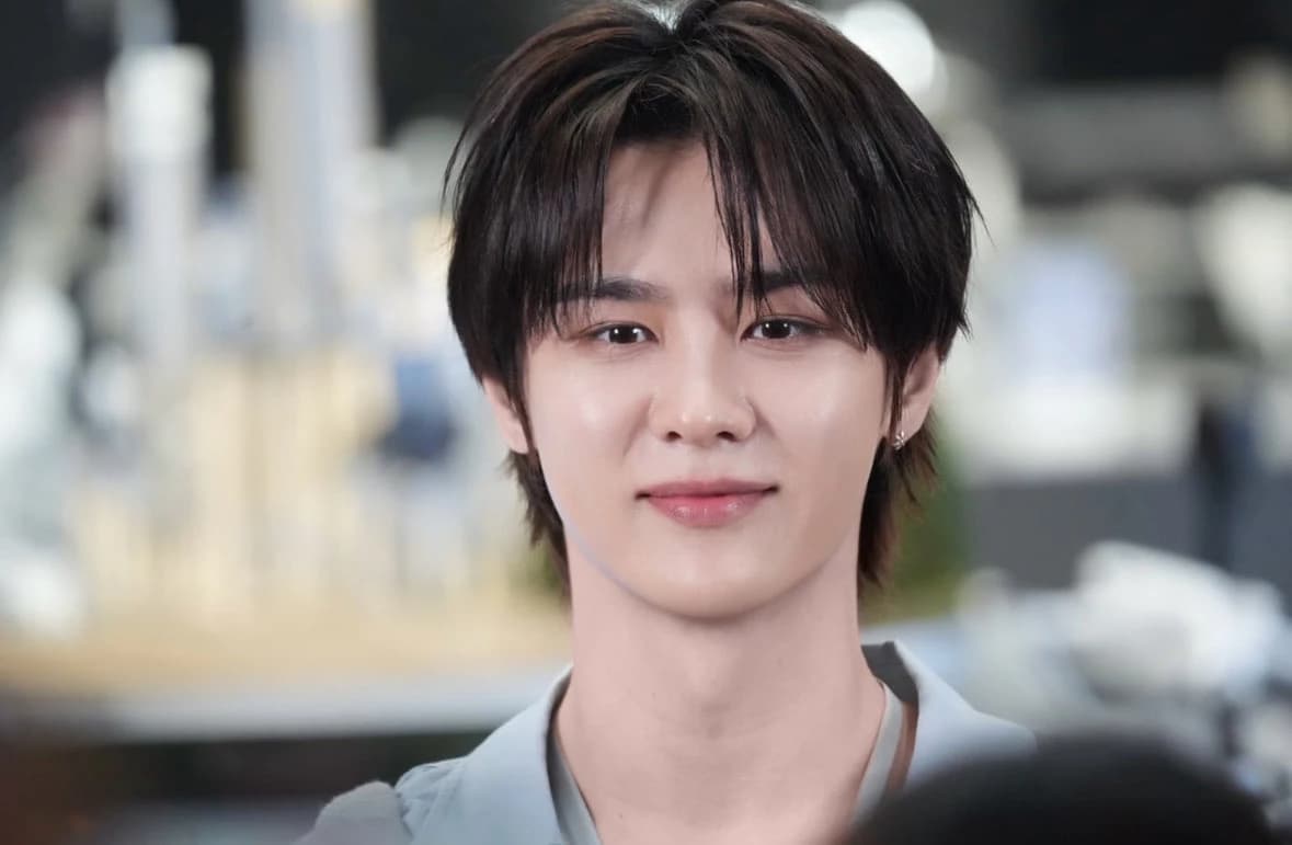 Kun (Handsome and Popular boy of college) thumbnail