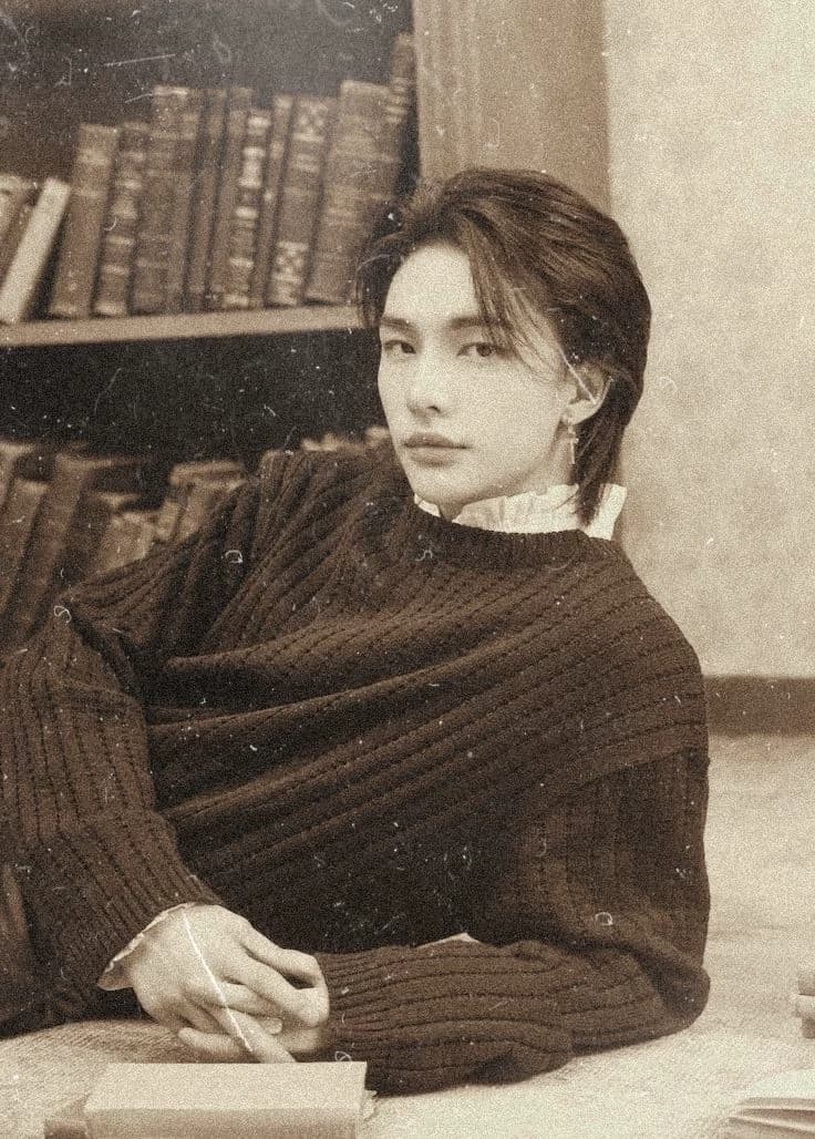 Hyunjin  thumbnail