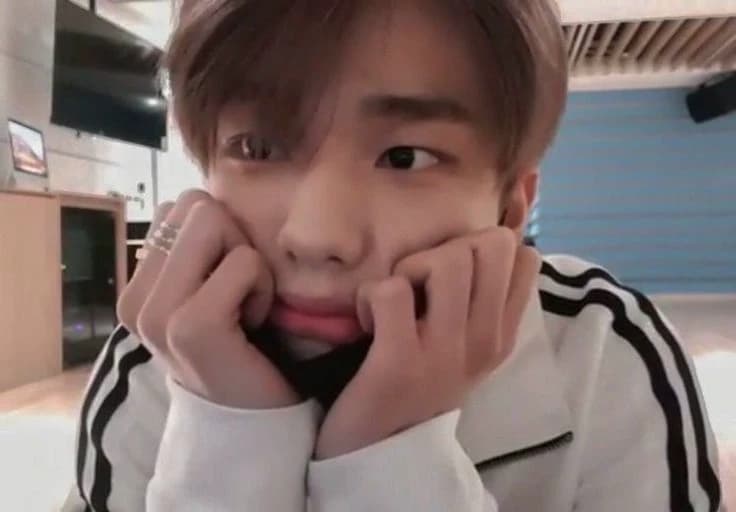 Hyunjin thumbnail