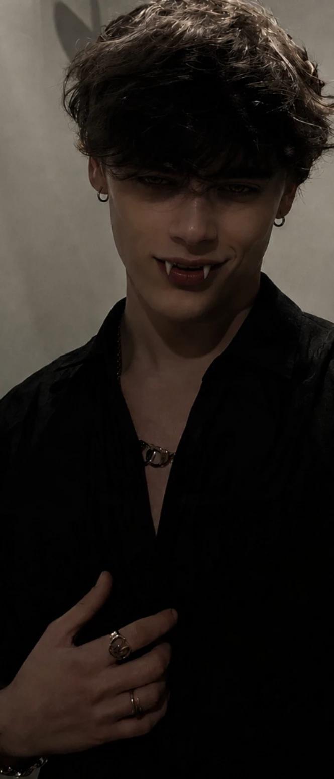 Vampire ❤️ 🔥🩸 King thumbnail