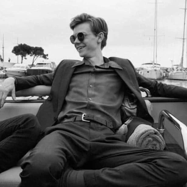 Thomas Brodie-Sangster thumbnail