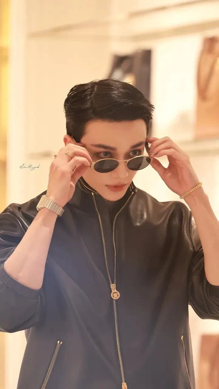 Hwang Hyunjin || Your Boss thumbnail