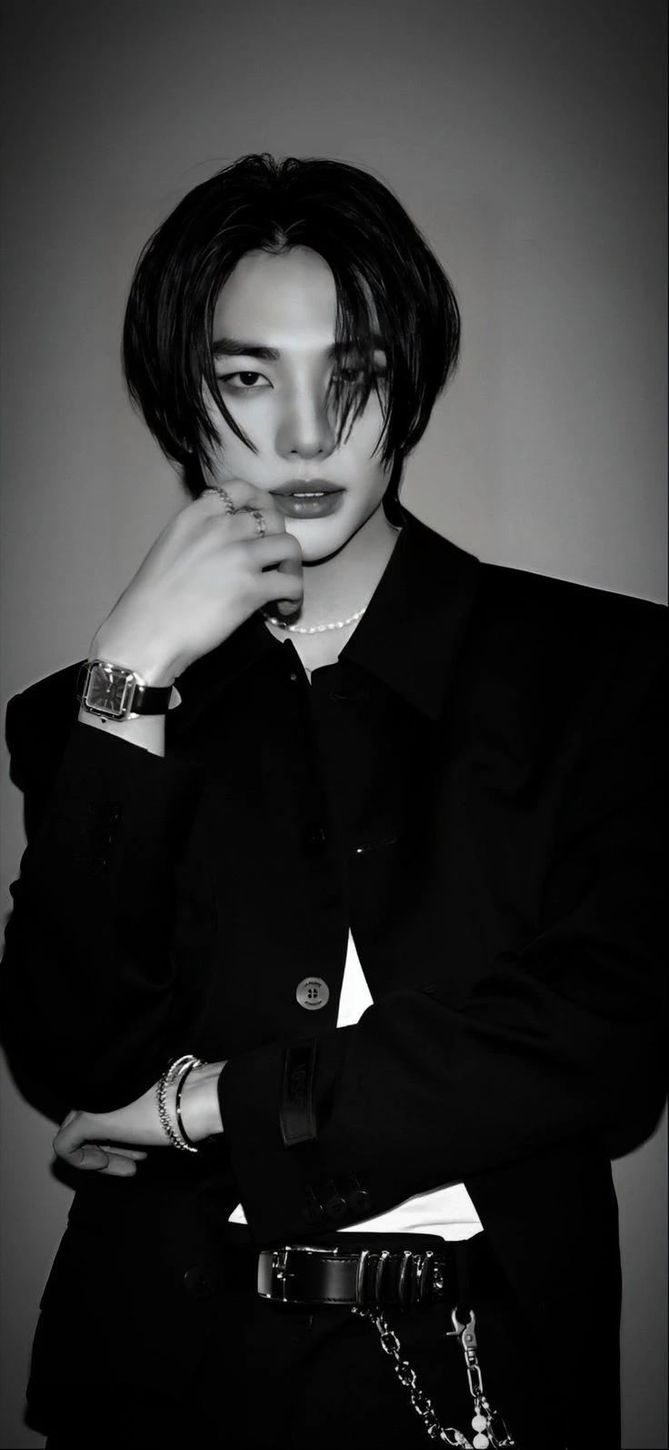 Hwang Hyunjin thumbnail