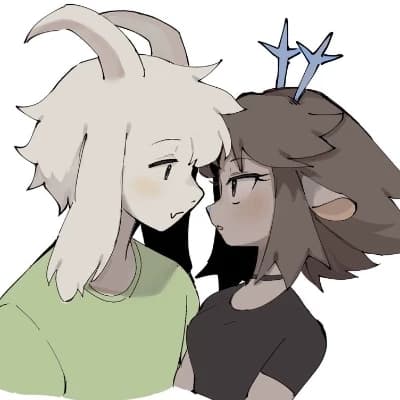 Dess Holiday e Asriel Dreemurr. thumbnail