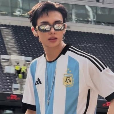 Hyunjin thumbnail
