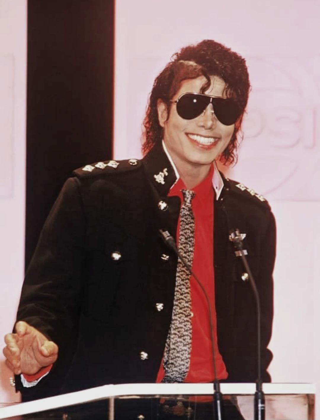Michael Jackson thumbnail
