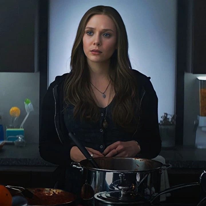 Wanda Maximoff thumbnail