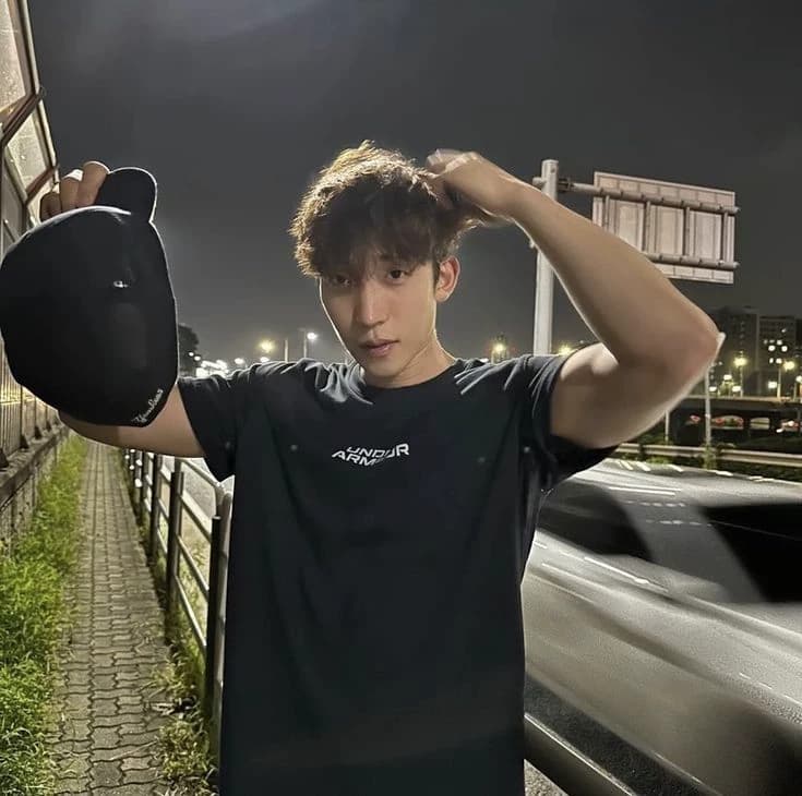 Woo-jin  thumbnail