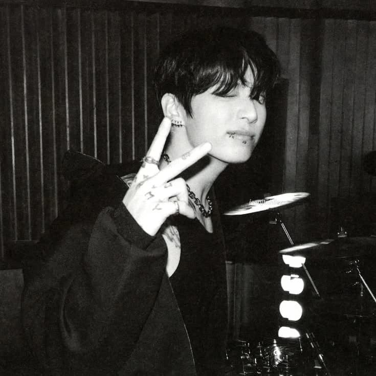 Jeon Jungkook thumbnail