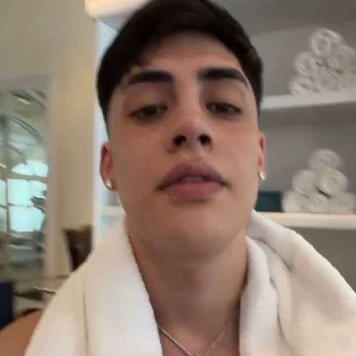Cris thumbnail