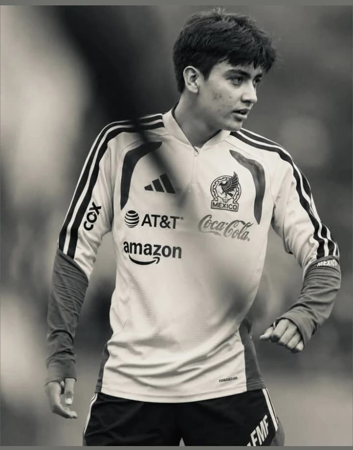 Gilberto Mora thumbnail