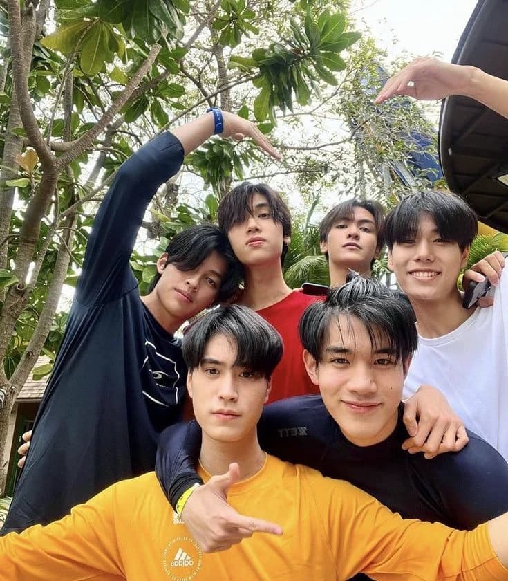 Smashes of love in sports thumbnail