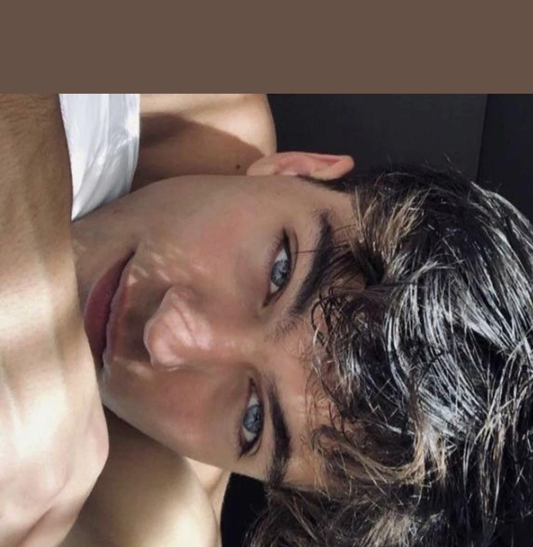 Alejandro  thumbnail