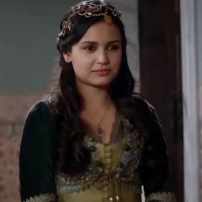 Esmeralda Hatun thumbnail