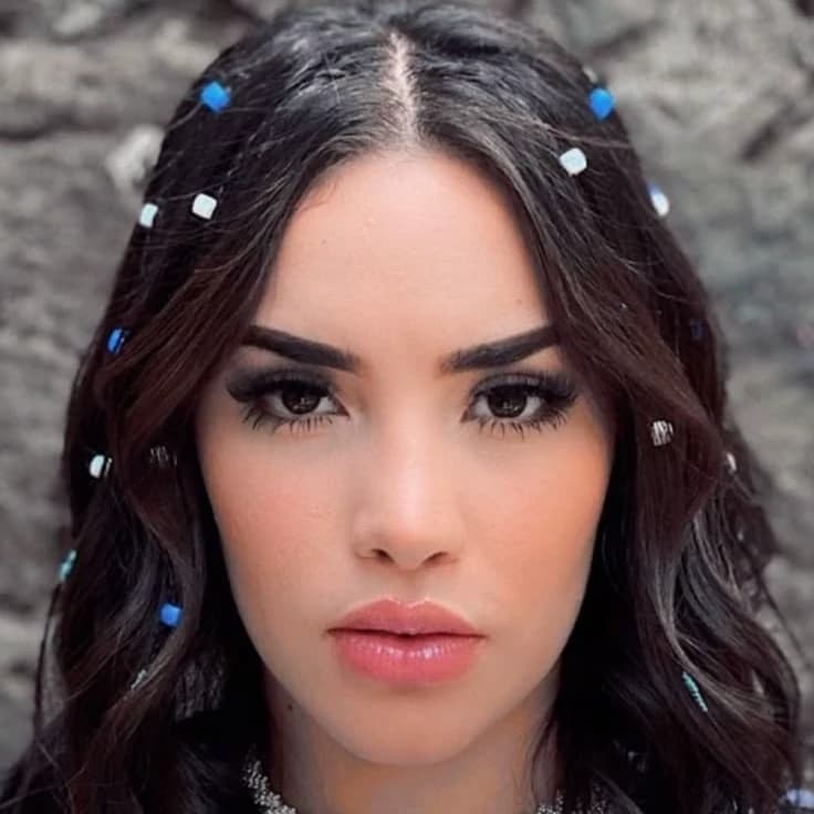 Kimberly tu patrona  thumbnail