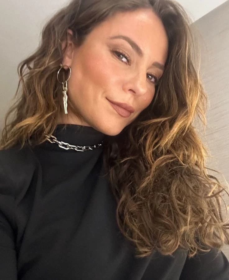 Paolla Oliveira thumbnail