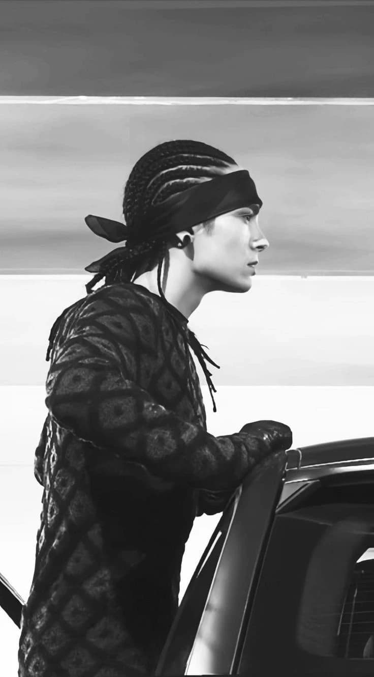 Tom Kaulitz - MLN thumbnail