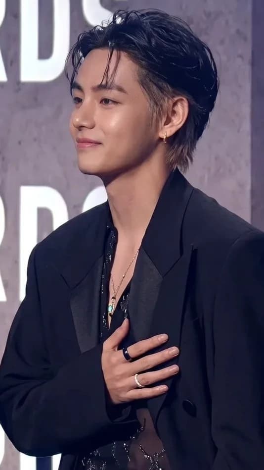 Kim Taehyung's Symphony thumbnail