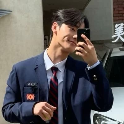 Hyuntak thumbnail