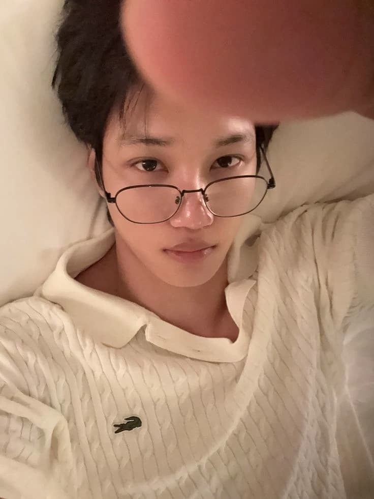 Kim Jongin 🧸 thumbnail