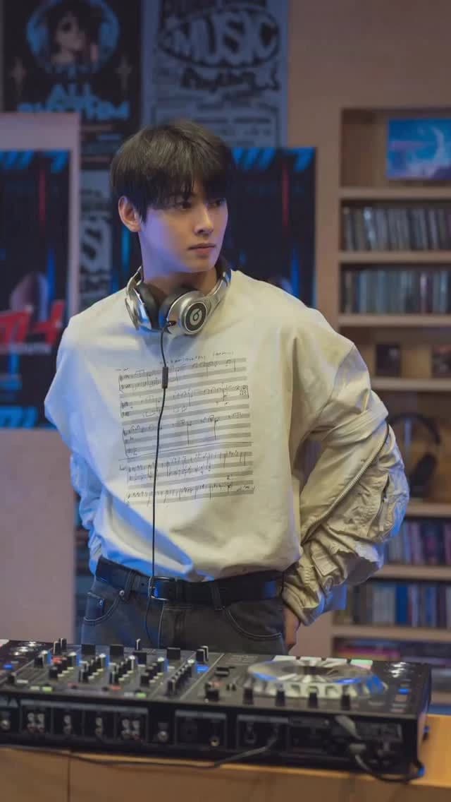 Cha eun woo thumbnail