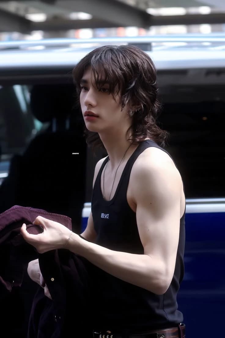 Hyunjin  thumbnail
