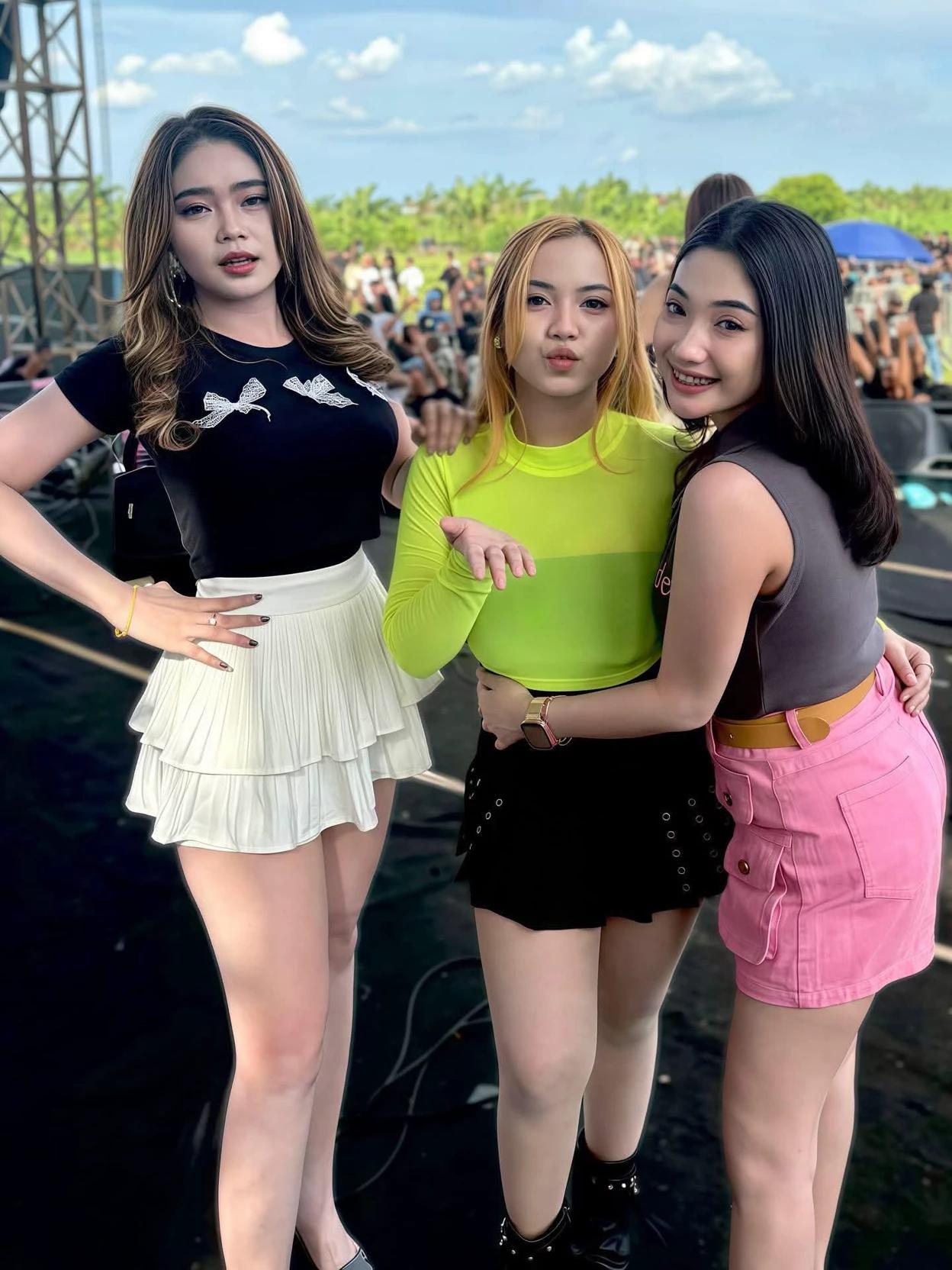 Maya, Hesty dan Mila thumbnail