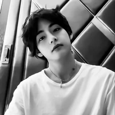 Kim Taehyung thumbnail