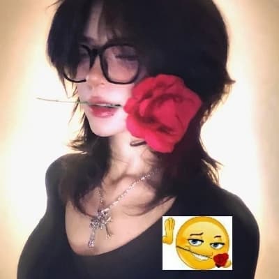 Victoria Thorne thumbnail