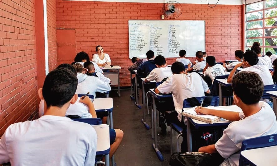 Escola br thumbnail