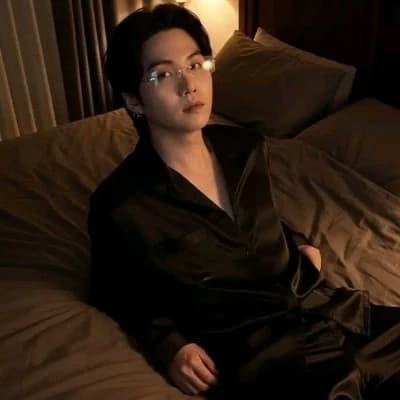 Yoongi / Your husband thumbnail