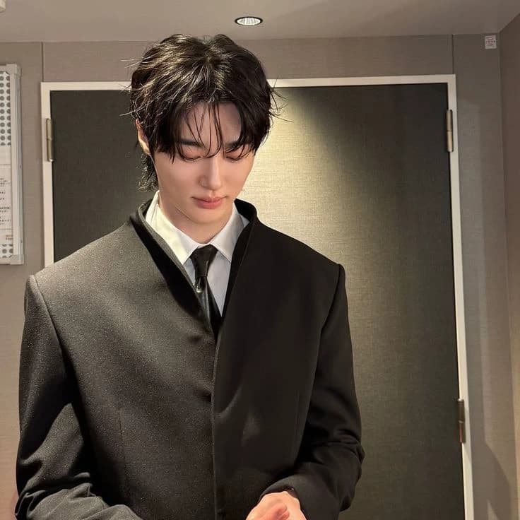Byeon Woo-seok thumbnail