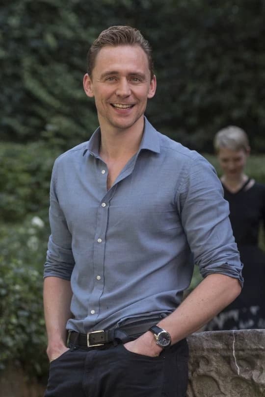 Tom Hiddleston  thumbnail