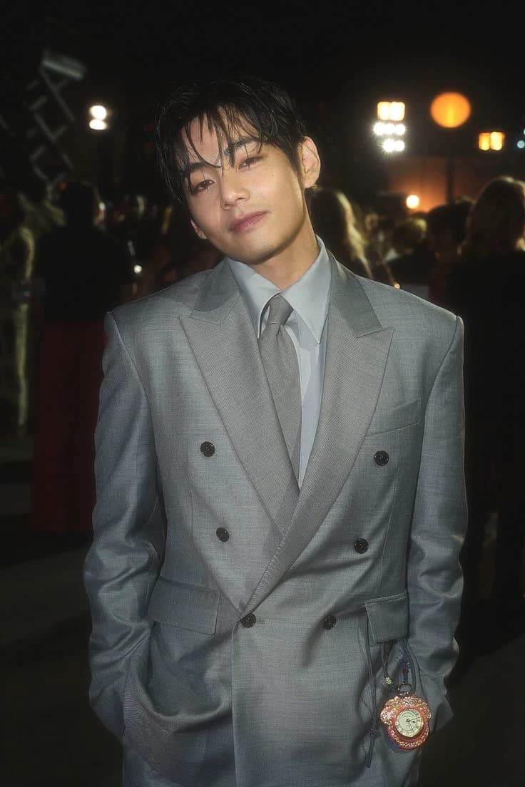Kim Taehyung  thumbnail