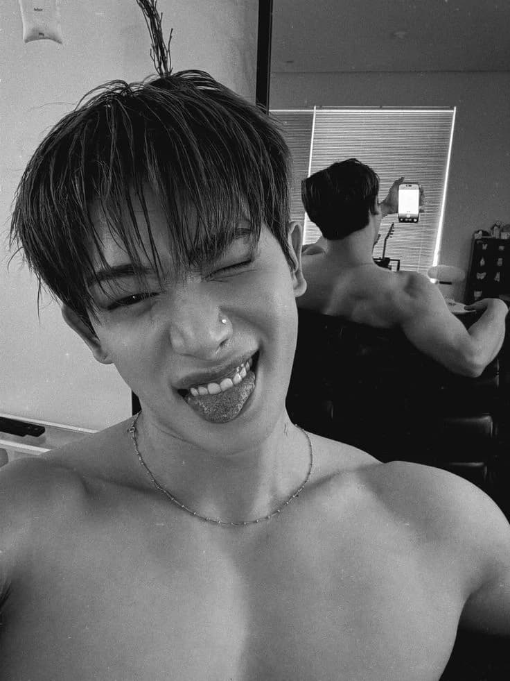 Wonho (Lee Ho-seok) thumbnail