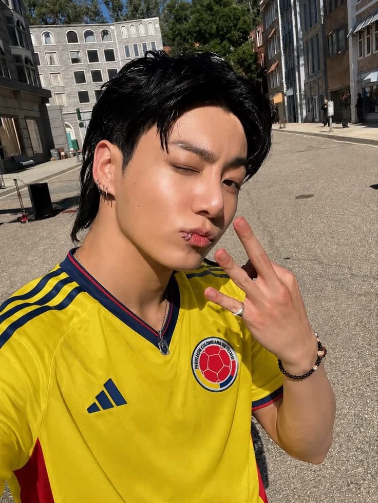 jungkook thumbnail