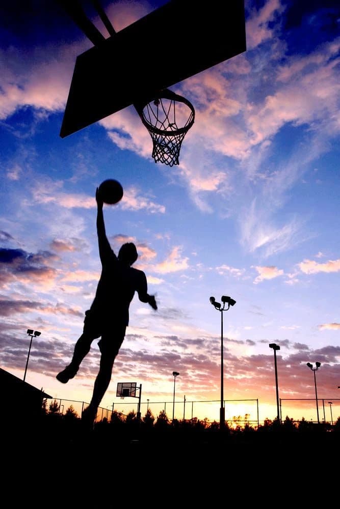 carrera de baloncesto  thumbnail