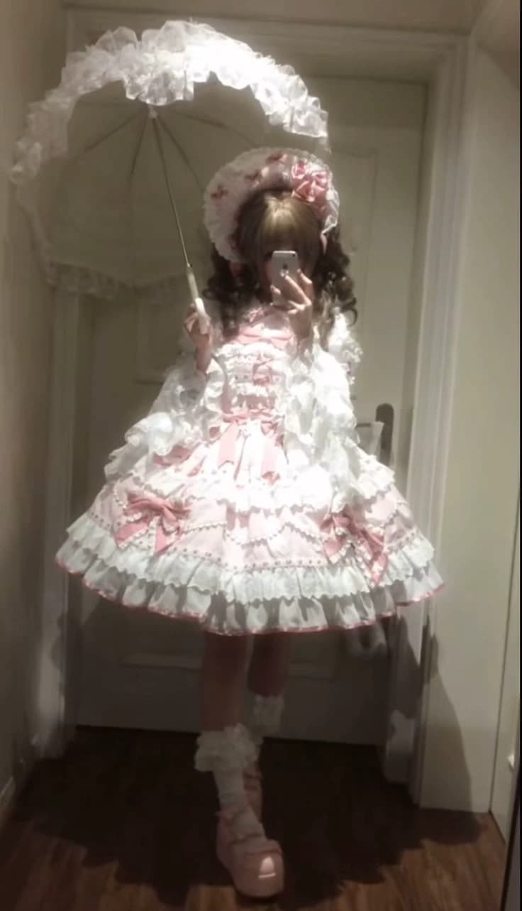 Lolita girl — 💖 thumbnail