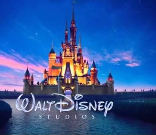 Universo disney thumbnail