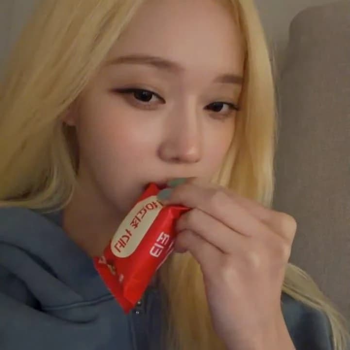 Kim Minjeong thumbnail