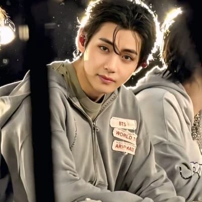 Kim Taehyung thumbnail