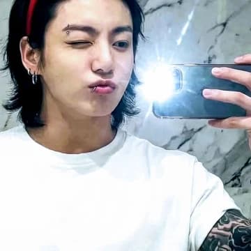 jungkook thumbnail