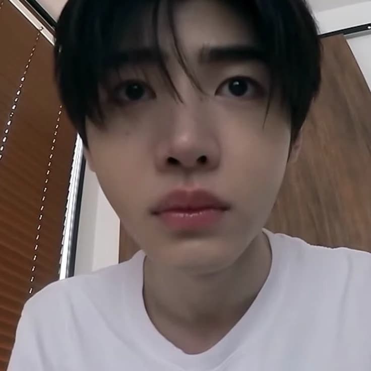 Sunghoon thumbnail