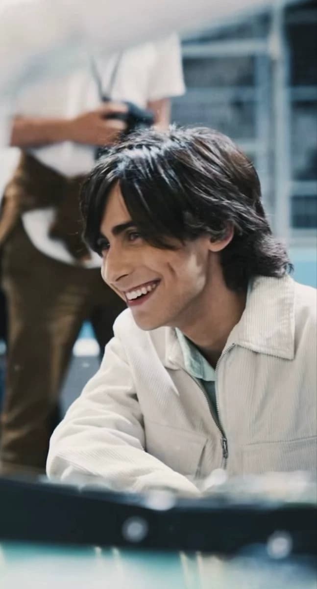 Aidan gallagher thumbnail
