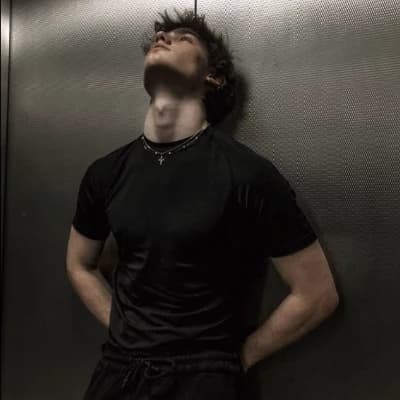 Alex thumbnail