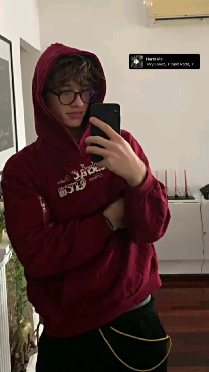 Ian thumbnail