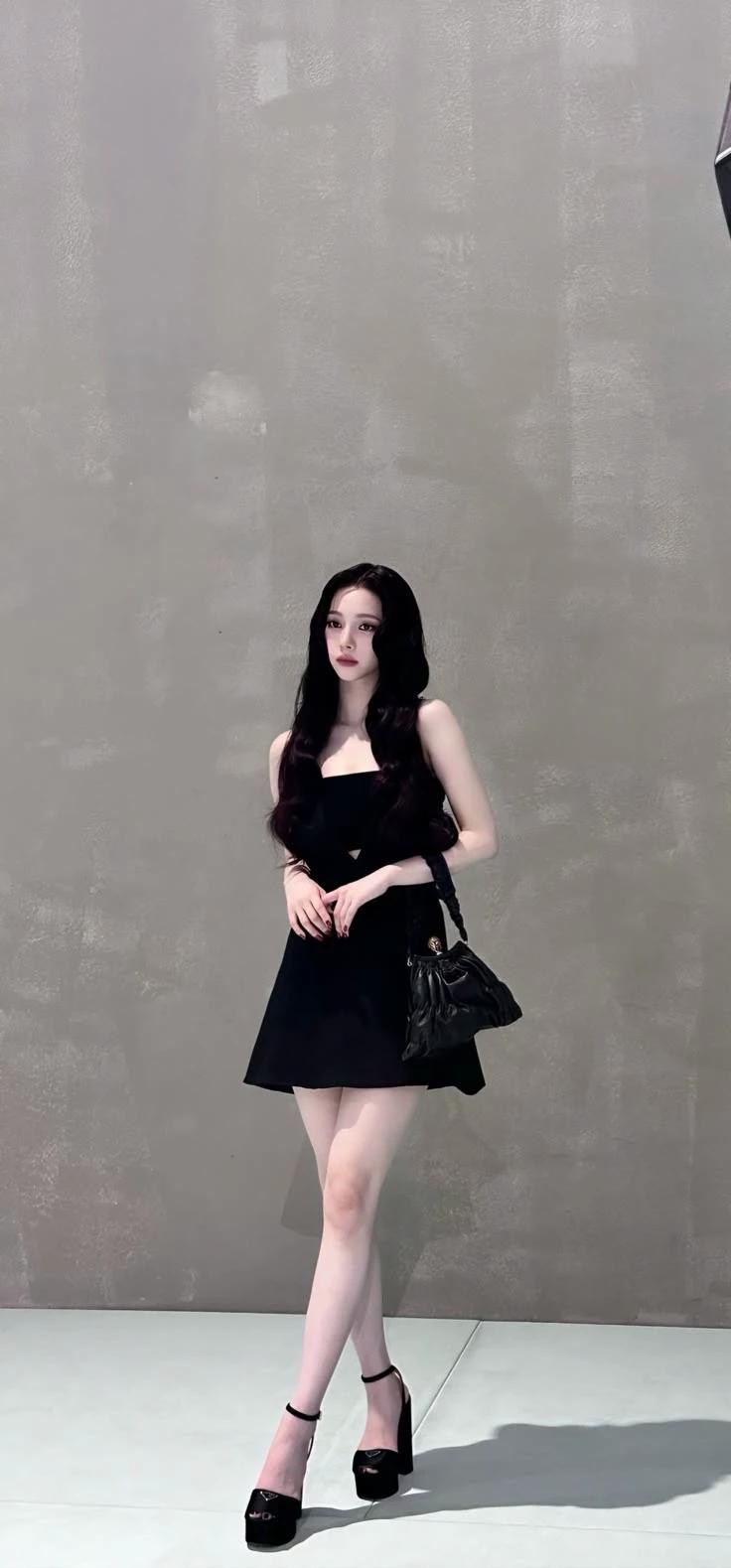 Karina thumbnail